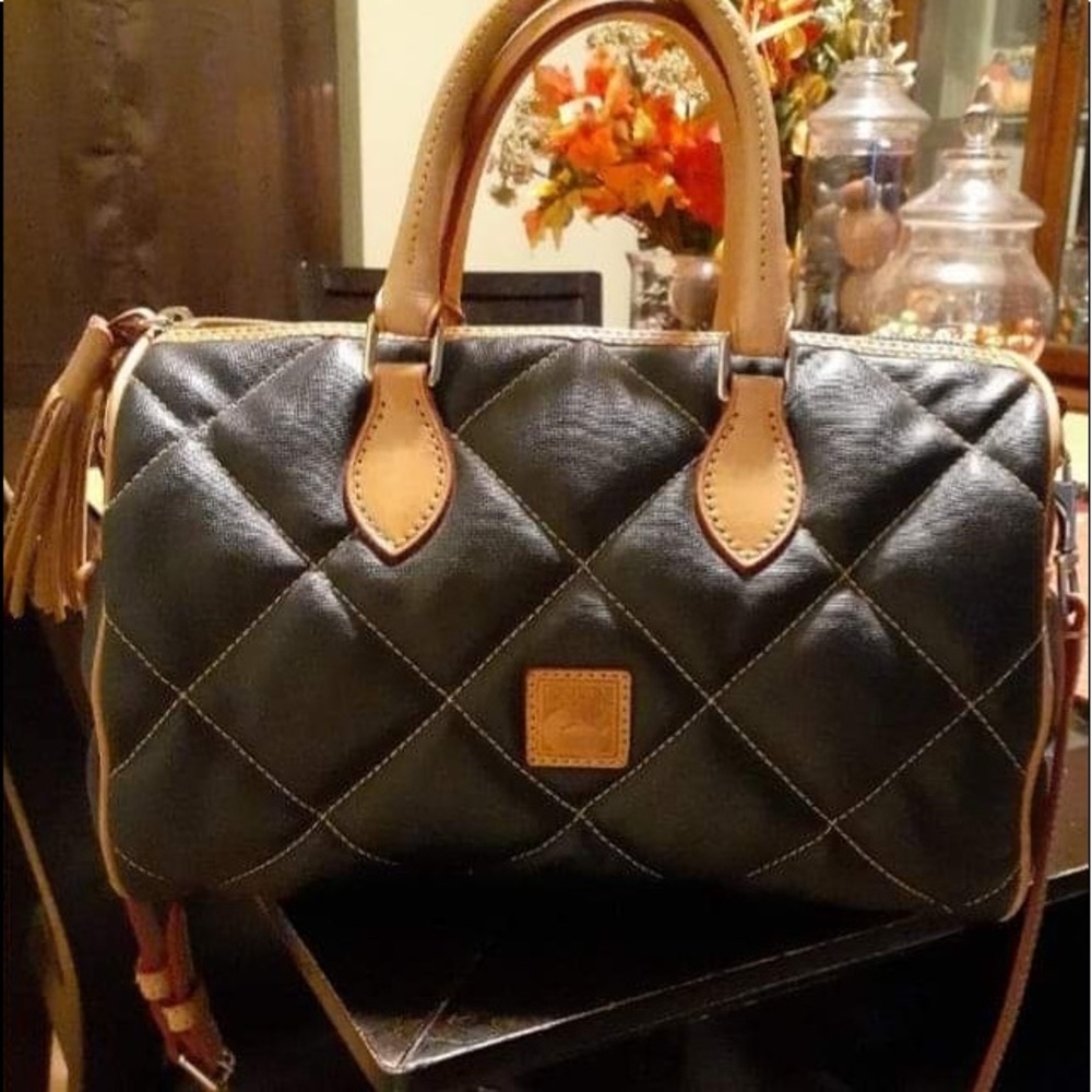 Dooney & Bourke
